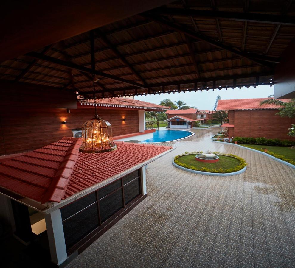 Sea Queen Beach Resort & Spa Колва Экстерьер фото
